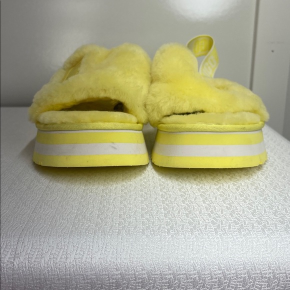 UGG Disco Slides In Margarita Yellow Platform Slippers New Without Box Size 11 - Picture 4 of 4